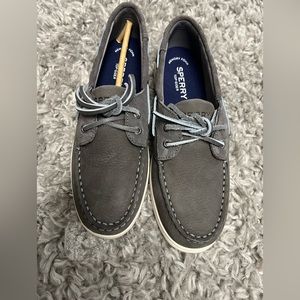Sperry cheeta gray boat shoes!